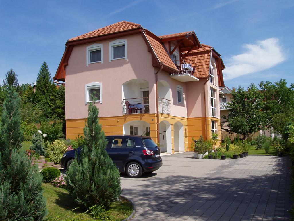 Katalin Apartmanhaz Залакарос Екстериор снимка