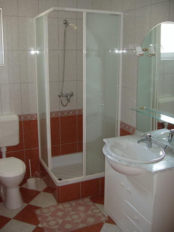 Katalin Apartmanhaz Залакарос Екстериор снимка