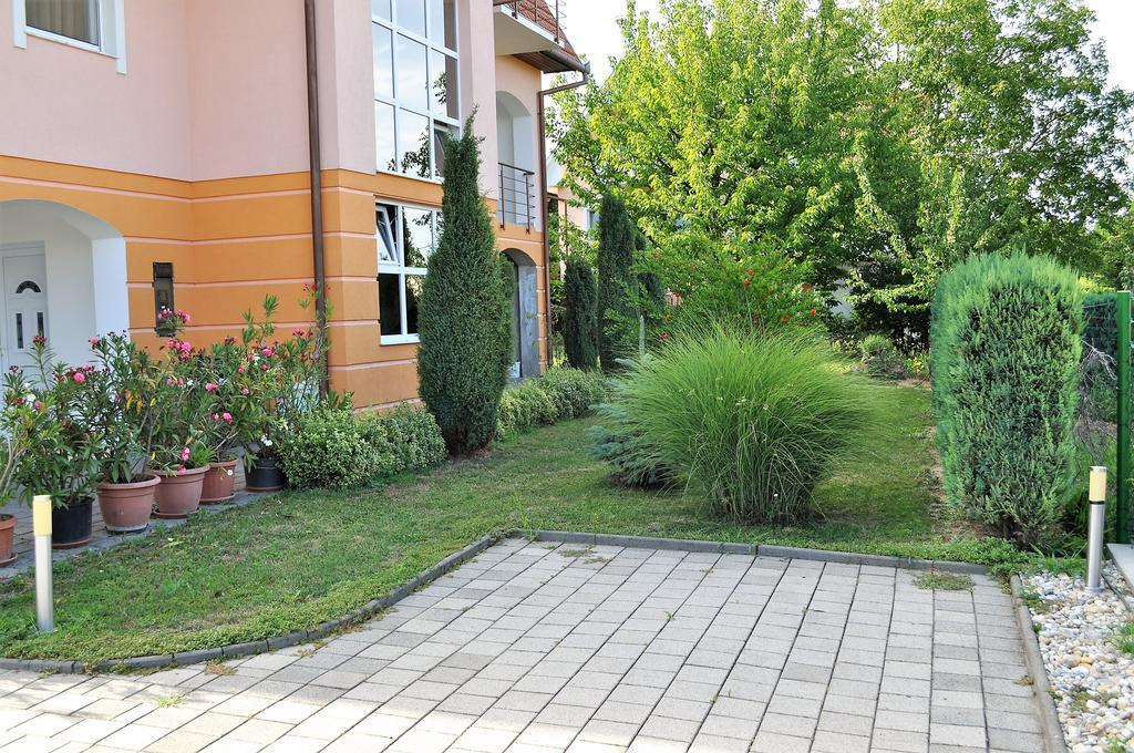 Katalin Apartmanhaz Залакарос Екстериор снимка