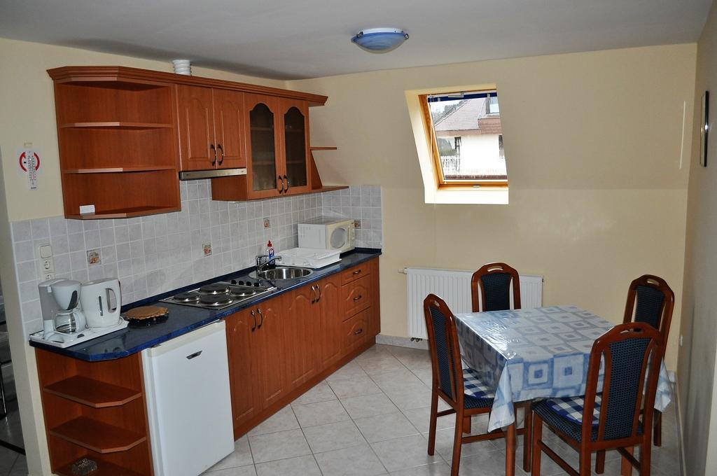 Katalin Apartmanhaz Залакарос Екстериор снимка