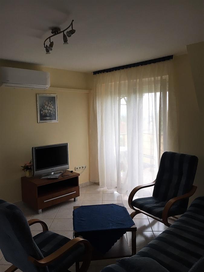 Katalin Apartmanhaz Залакарос Екстериор снимка