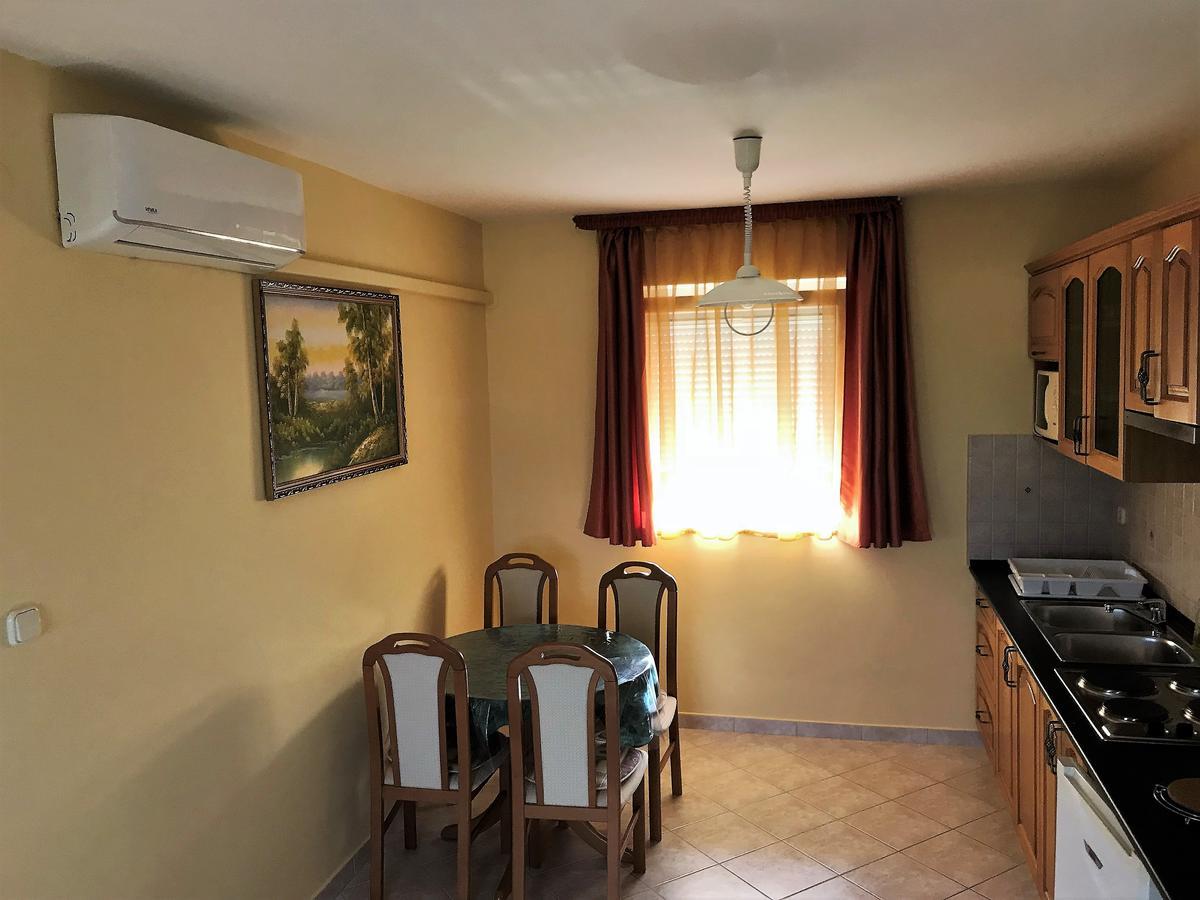 Katalin Apartmanhaz Залакарос Екстериор снимка