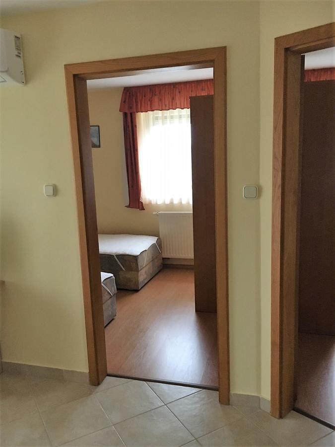 Katalin Apartmanhaz Залакарос Екстериор снимка