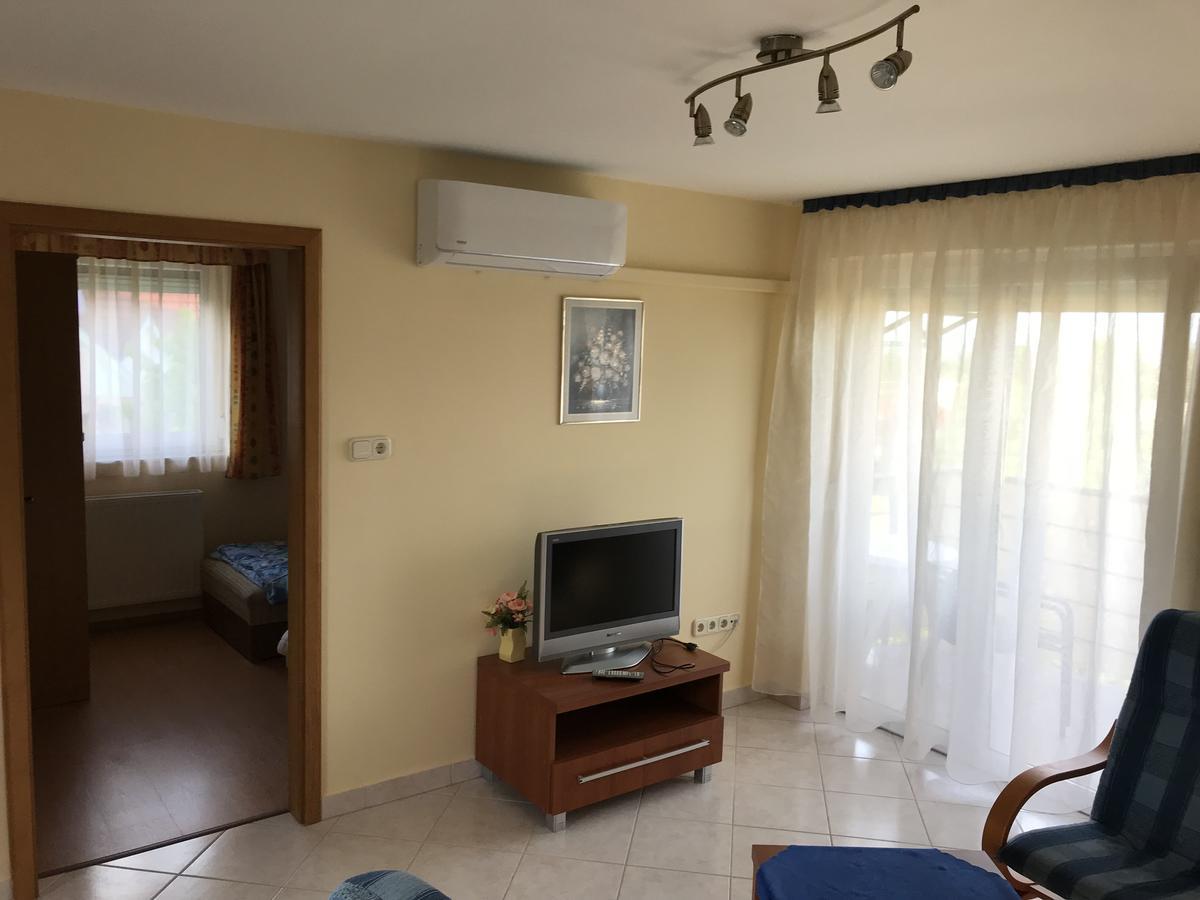 Katalin Apartmanhaz Залакарос Екстериор снимка