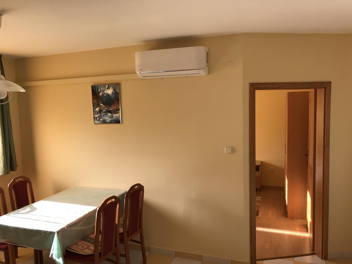 Katalin Apartmanhaz Залакарос Екстериор снимка