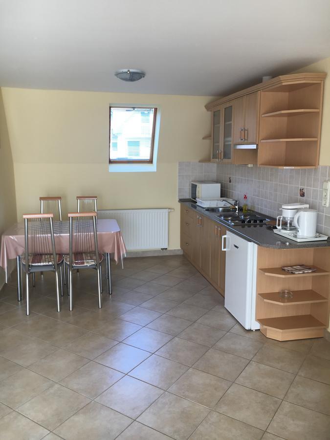 Katalin Apartmanhaz Залакарос Екстериор снимка